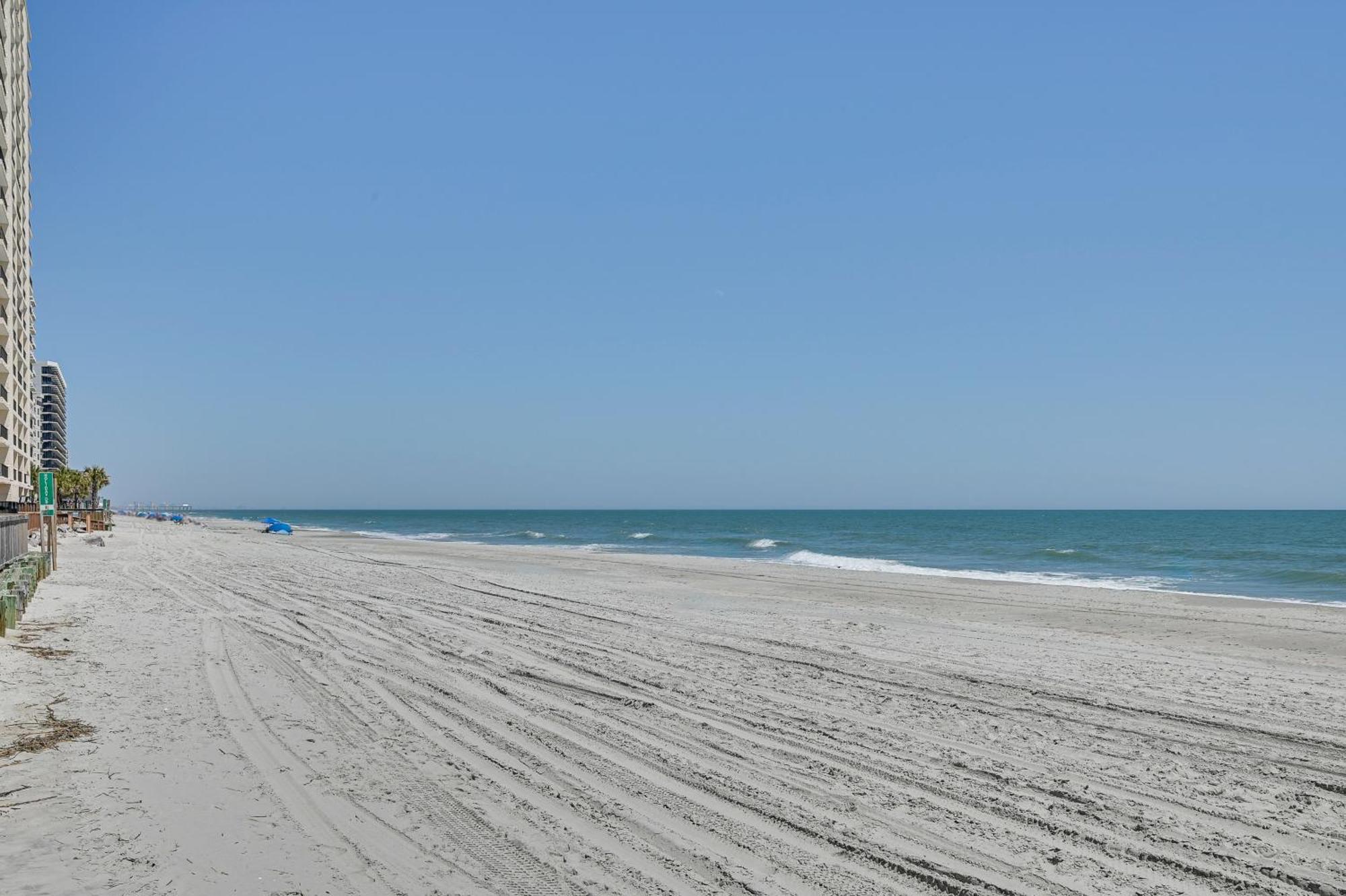 Coastal Condo On Beach With Community Pool Access! Myrtle Beach Luaran gambar