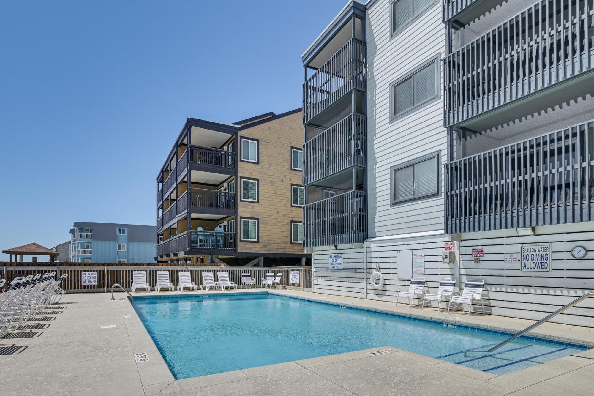 Coastal Condo On Beach With Community Pool Access! Myrtle Beach Luaran gambar