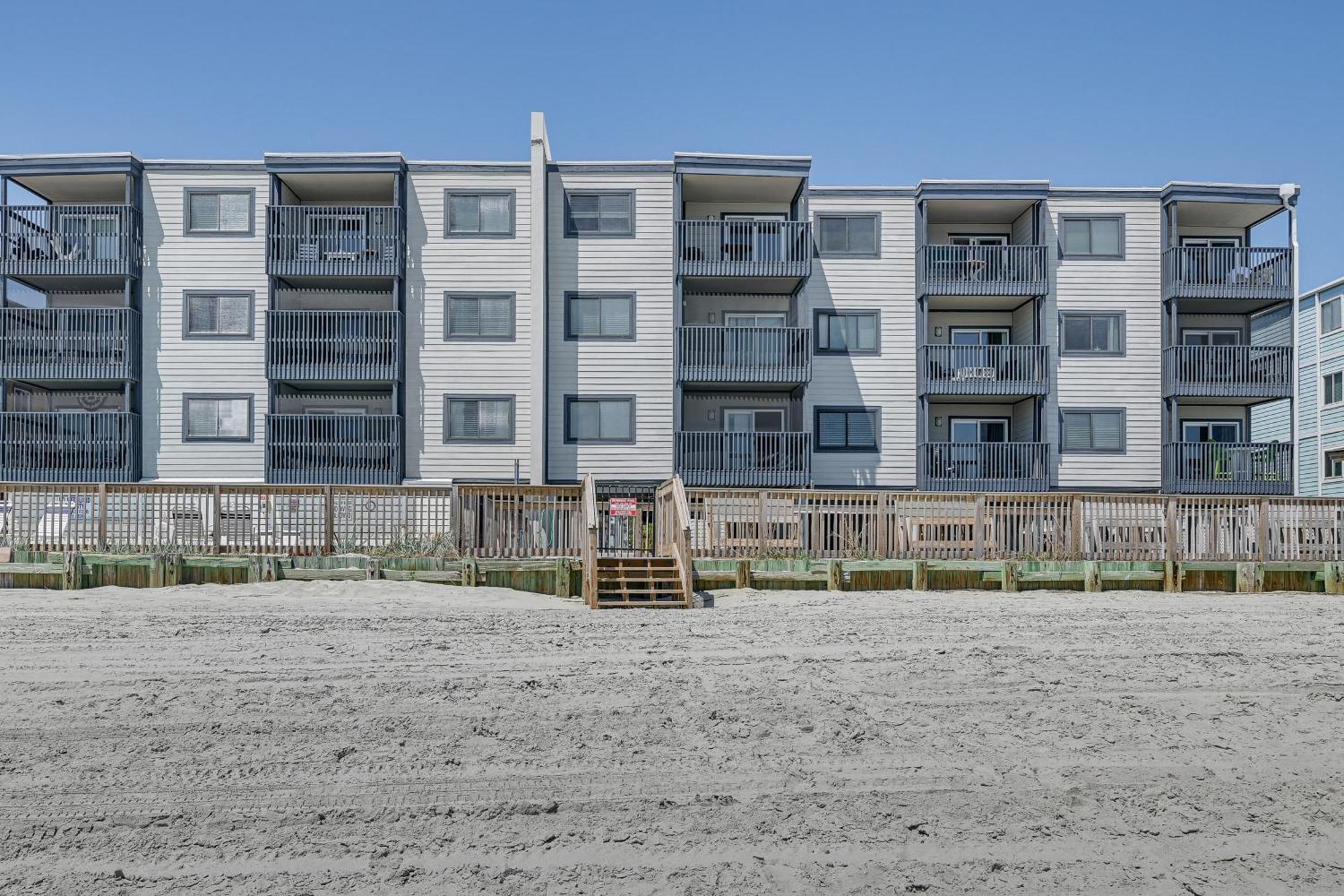 Coastal Condo On Beach With Community Pool Access! Myrtle Beach Luaran gambar